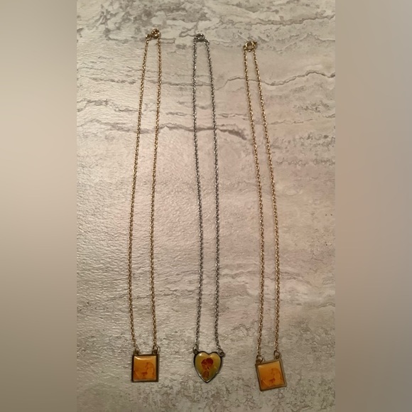 🧡RARE FINDS NWOT Vintage kitsch LOVE STORY pendant necklaces - Picture 3 of 4